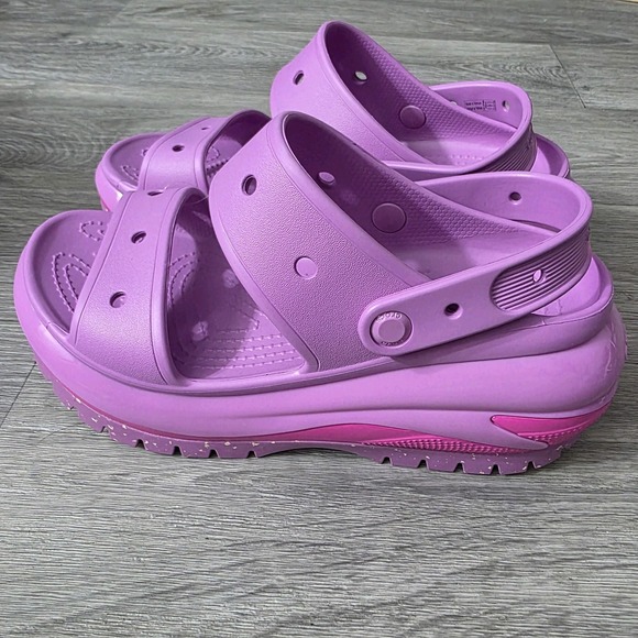 Crocs Classic Mega Crush 207989-6WQ Sandal Unisex M6 W8 Purple Platform New - Picture 1 of 9